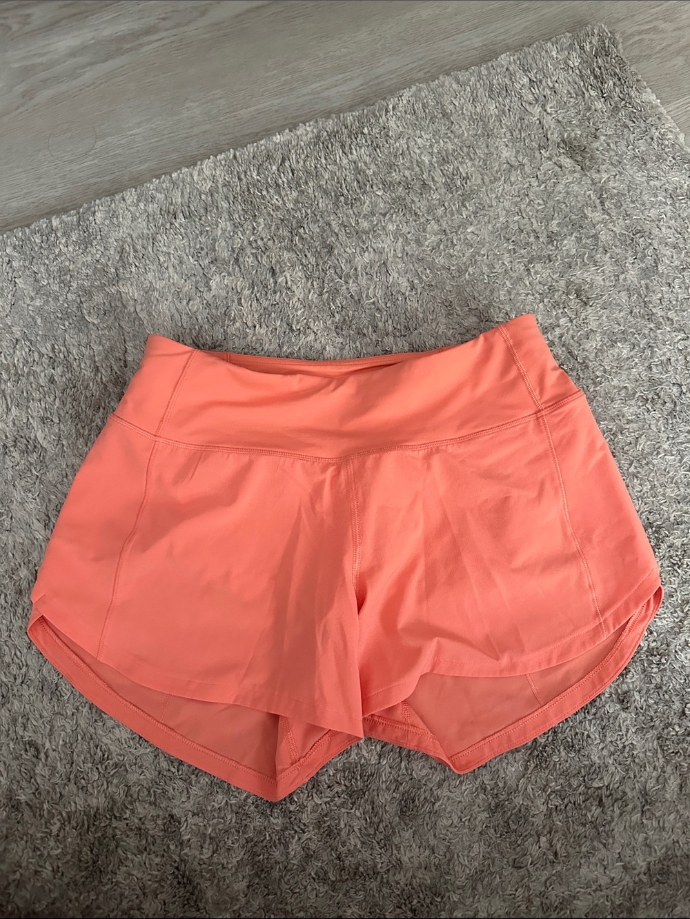 Women’s Coral Lululemon Speed Up Shorts